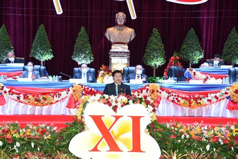 thongloun sisoulith|laos party.